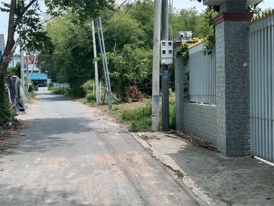 Cần bán đất dx070 phường định hòa, 158m  thổ cư 75m , đường nhựa 6m 2