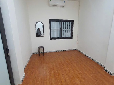 Đống đa- nhỉnh 3 tỷ - nhà đẹp - dân xây - gần phố- ngõ thông rộng- an sinh đỉnh     ngõ 2