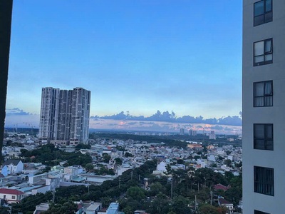 Bán căn hộ  bcons green view 2pn, 2wc - nhà mới 99. 1