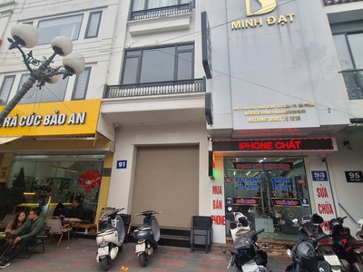 Cho thuê tầng 1 nhà mặt đường Hồ Sen 51m2 mặt tiền hơn 3m vị trí đẹp kinh doanh sầm uất 1