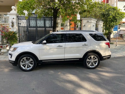 Gia đình có nhu cầu cần bán xe Explorer 2018 đăng ký 2019  bản nâng cấp 4