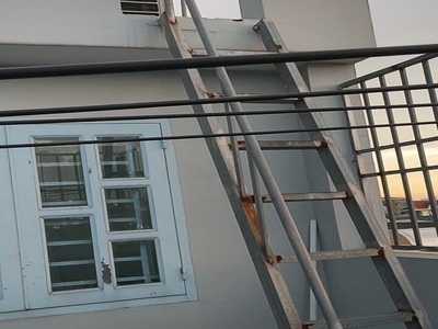 Bán nhà mặt phố MTKD đường ô tô thông Đỗ Xuân Hợp, Quận 9  Chỉ có 3 ti ---.2 tầng 2 pn   60 m2 đất. 5