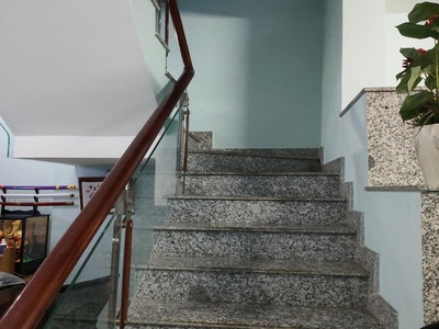 Bán nhà mặt phố MTKD đường ô tô thông Đỗ Xuân Hợp, Quận 9  Chỉ có 3 ti ---.2 tầng 2 pn   60 m2 đất. 1