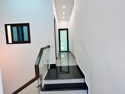 Bán nhà 3 tầng đẹp ngõ phố Ngô Quyền, ph Thanh Bình, TP Hải Dương, 52.6m2, mt 4.23m, 3 ngủ, 3 vs, gi 8