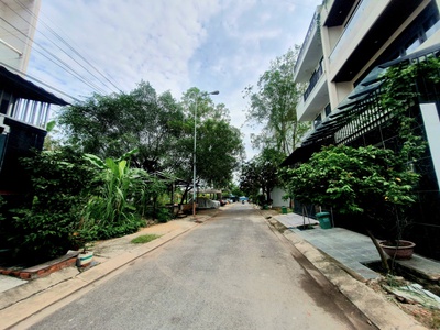 Đất nền đường lê văn lương, 104m, giá 5.85 tỷ, sổ hồng riên 1