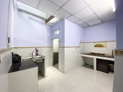 Lê văn khương, đối diện metro, không lộ giới - không quy hoạch - 1 phút qua gò vấp - gần mặt tiền - 3