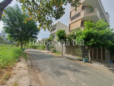 Đất nền đường lê văn lương, 104m, giá 5.85 tỷ, sổ hồng riên 2