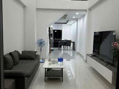 --bán nhà đường ni sư huỳnh liên, phường 10 tân bình  hxh, 4x14, 4 lầu 2