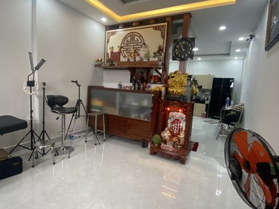 Bán nhà trần hưng đạo p5 quận 5 chợ bạch vân 46m2, 2lầu 2pn nhỉnh 6 tỷ 0