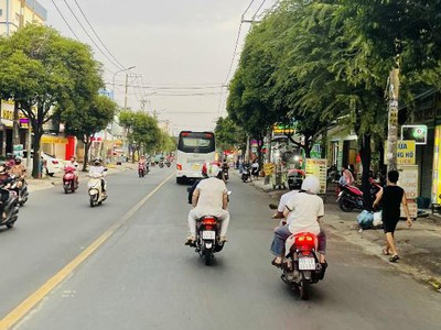 Hiếm  ngang 5.6m bề thế, 66m2, chỉ 4.6 tỷ thương lượng, hoàn công đủ, lê văn khương   quận 12. 1