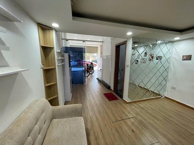 Bán nhà ngõ phố nguyễn chí thanh quận đống đa 43m phù  hợp làm văn phòng cty chỉ nhỉnh 1x tỷ hà nội 2