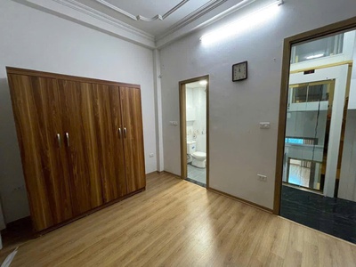 Bán nhà ngõ phố nguyễn chí thanh quận đống đa 43m phù  hợp làm văn phòng cty chỉ nhỉnh 1x tỷ hà nội 1