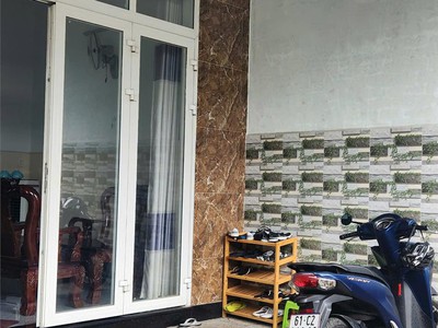 Hot  chỉ 2.65 tỷ, nhà cấp 4, chiều ngang khủng 8m,dt 171m  lái thiêu, tp. thuận an, bd 0