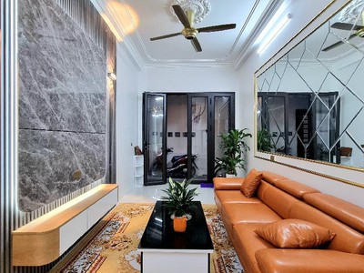 Siêu phẩm nhà đẹp đón tết , đẹp lonh lanh nhà 4 tầng giữ trung tâm hà đông . nhỉnh 5 đ ở ngay , 1