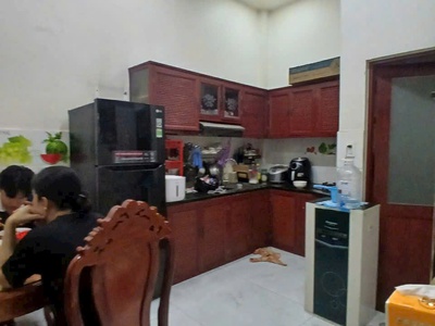 Nhà hẻm 2 xẹt đường số 8,Bình Hưng Hòa B dt 50m2 2 lầu 4pn 3wc giá 4,2 tỷ 1