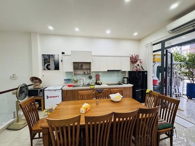 Bán nhà mặt tiền  quận tân phú,  ngay chợ cây keo - đường 10m, 4,8mx11m - 3 tầng - 7,9 tỷ 3