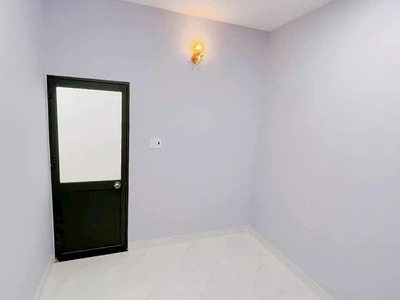 Chính chủ ngộp gửi bán nhà 82m2 trịnh như khuê gần chợ bình chánh giá 900trieu 2