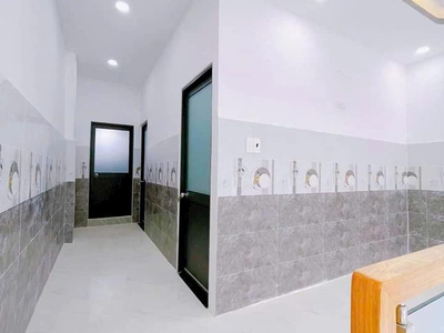 Chính chủ ngộp gửi bán nhà 82m2 trịnh như khuê gần chợ bình chánh giá 900trieu 5