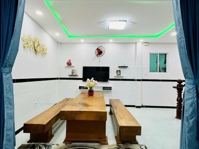 Cần bán nhà gấp hẻm thống nhất, gò vấp, 42m , 4.2 tỷ tặng full nội thất 1