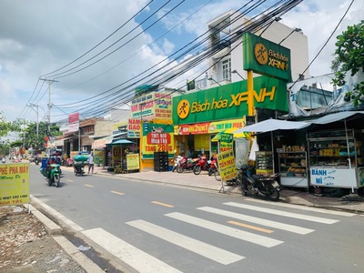 Nhà hẻm 384 phú định ngang 7.2m nở hậu chỉ 2 tỷ 9 0