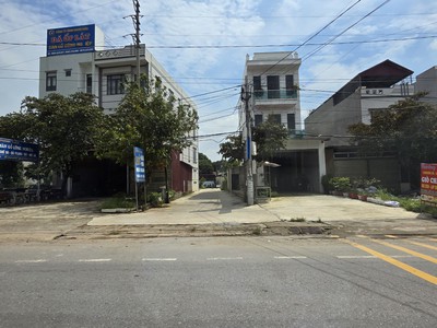 Bán gấp nhà 3 tầng mp hoàng hoa thám, tt cao thượng, huyện tân uyên, bắc giang 4