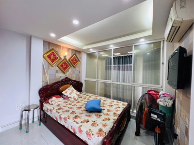 5.4 tỷ- hẻm xe tải lý thường kiệt- chợ gò vấp- nhà 5 tầng đúc- ngang 7m x5m- nhà mới ơ liền 3