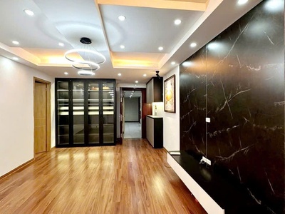 Chính chủ gửi bán căn chung cư lô góc 2 ngủ đẹp thoáng khu thành thái, cầu giấy, khu vực hiếm nhà 4