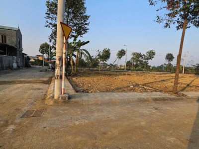 Bán đất đẹp 3 mặt tiền nở hậu vỉa hè rộng phú mãn ôtô ngõ thông 79m hơn 2tỷ 0