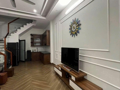 Bán nhà 4 tầng ngõ đường Điện Biên Phủ, ph Cẩm Thượng, TP HD, 40m2, 3 ngủ, 3 vs, hướng đông bắc, 2.3 3