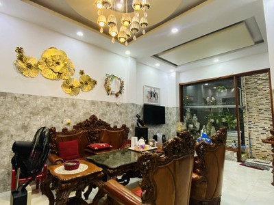 B.Á.N Nhà MT Dạ Nam Quận 8 :   Diện tích: 110m2 công nhận đủ, ngang 3.1m nở hậu tài lộc 7.4m 0