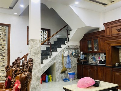 B.Á.N Nhà MT Dạ Nam Quận 8 :   Diện tích: 110m2 công nhận đủ, ngang 3.1m nở hậu tài lộc 7.4m 5