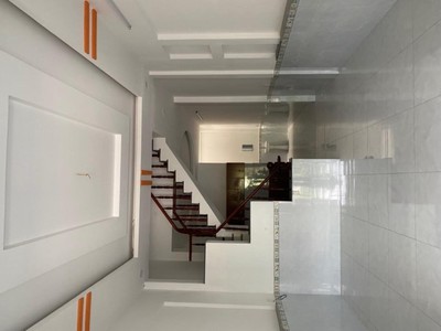 Giảm 400tr nhà 3 tầng cầu vượt bình phước tđ, 68m2, 4x17m chỉ 5.x tỷ 1