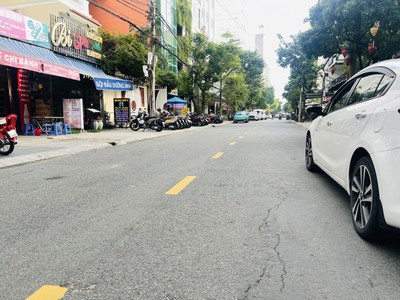 Tòa căn hộ  nhà hàng lô góc hà bổng -sơn trà -gần biển mỹ khê -đà nẵng -giá chỉ 18,9 tỷ. 3