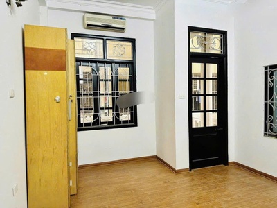 Cho thuê nhà nguyễn ngọc vũ, 4 tầng, 40m2, 4 ngủ, 3 wc, 15 triệu. 1