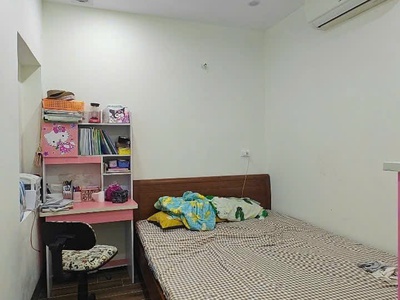 Chính chủ gửi bán tập thể tầng 1 hồ đắc di, thiết kế 2 ngủ 2 vệ sinh, tiện ích đầy đủ, dân trí cao 1