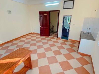 Bán nhà trường chinh 6 tầng dân xây lô góc ô tô đỗ cửa 9PKK thanh xuân 2
