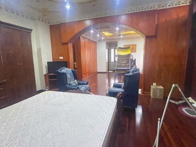 Cần bán gấp dinh thự 2MT VIP - Quận 11 4