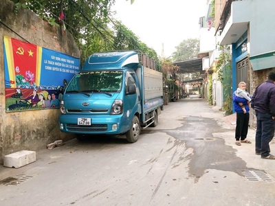 Bán đất kiêu kỵ. 45m2   mt 4m   3,1 tỷ. ô tô vào đất. sổ phân lô. 0