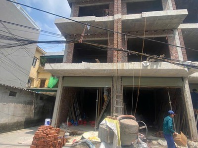 Bán nhà 4 tầng mới ở ngay trung tâm kì bá gần đh y và bv đa khoa tỉnh 4