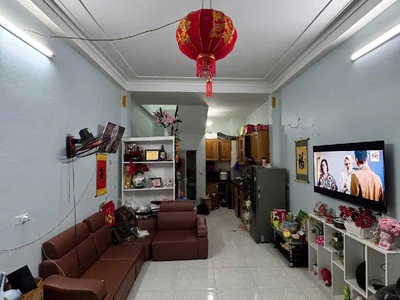 Giảm sốc nhà 4 tầng cựu quán - đức thượng, moning đỗ cạnh nhà, 500 ra đường 32, dt 33m giá chào 3.2 2