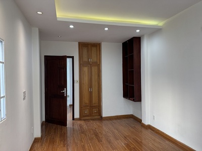 Cho thuê nhà nguyên căn hxt tại nguyễn trọng tuyển, p8, quận phú nhuận, tp hcm 1