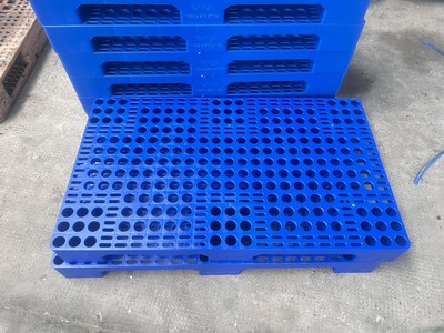 Thanh lý pallet nhựa cũ, sọt nhựa, rổ nhựa, thùng rác, tấm kê sàn, ghế nhựa sự kiện 5