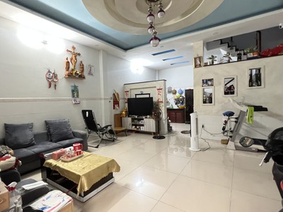 Bán nhà 60m , 2 tầng, 3pn, 5.7 tỷ, lê văn quới, bình hưng hòa a, bình tân 0