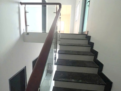 Hiếm bán nhà mới 2 tầng hẻm xe hơi 90m2 6.4x13 chỉ 5.5 tỷ lê văn việt gần chợ hiệp phú quận 9 giá 3