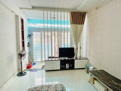 Nhà đường bùi quang là gần emart 4x12m, 2 tầng 4pn/2wc, bán rẻ chỉ nhỉnh 4,79 tỷ 0