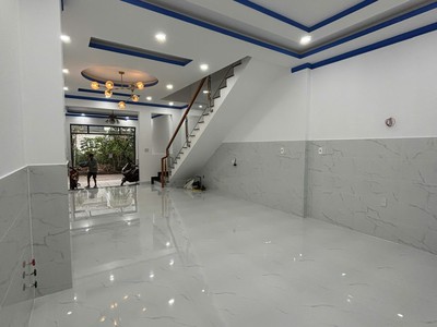 Cho thuê nhà nguyên căn gần kế Vạn Phúc City 1 trệt 3 lầu 20tr diện tích 5x20.5m 11