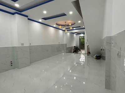 Cho thuê nhà nguyên căn gần kế Vạn Phúc City 1 trệt 3 lầu 20tr diện tích 5x20.5m 10