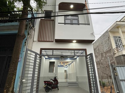 Cho thuê nhà nguyên căn gần kế Vạn Phúc City 1 trệt 3 lầu 20tr diện tích 5x20.5m 14