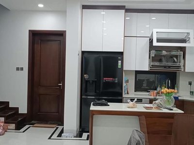 Bán gấp biệt thự ngõ 19 kim đồng: 123m2/ 4tầng thang máy,mt 12m chỉ 38.9 tỷ  tl 4