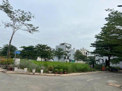 Sốc, đất sổ đỏ 94m giá chỉ 5.3 tỷ ở đường đào sư tích, hẻm xe hơi 0